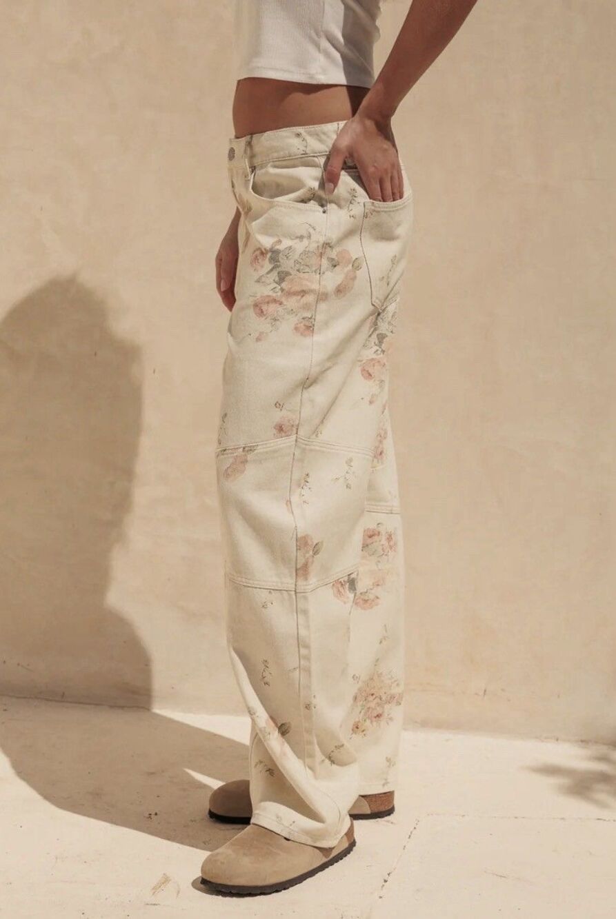 Cali 1850 Floral Barrel Jeans Size 26 Low Rise Printed Denim Pants NWT - Picture 2 of 11
